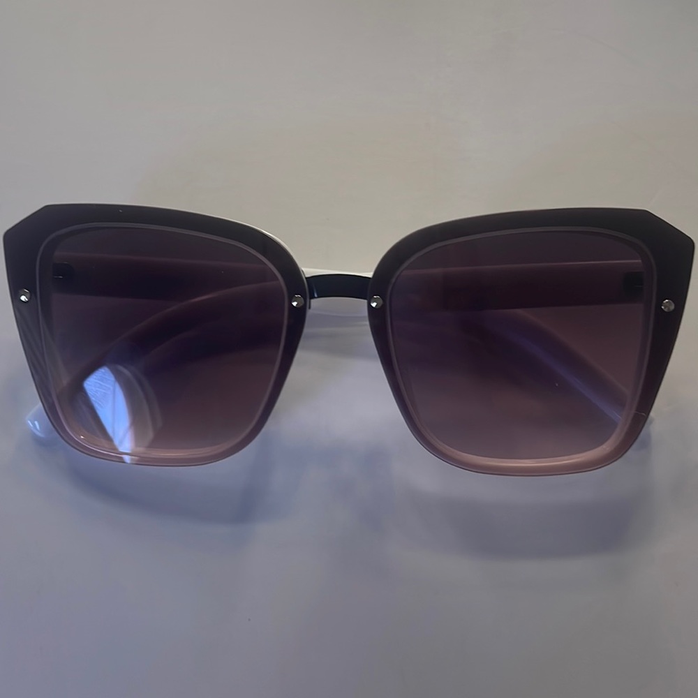 Vince Camuto sunglasses
